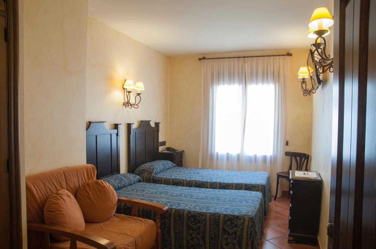 Hostal Rural Los Telares Pastrana Exteriér fotografie