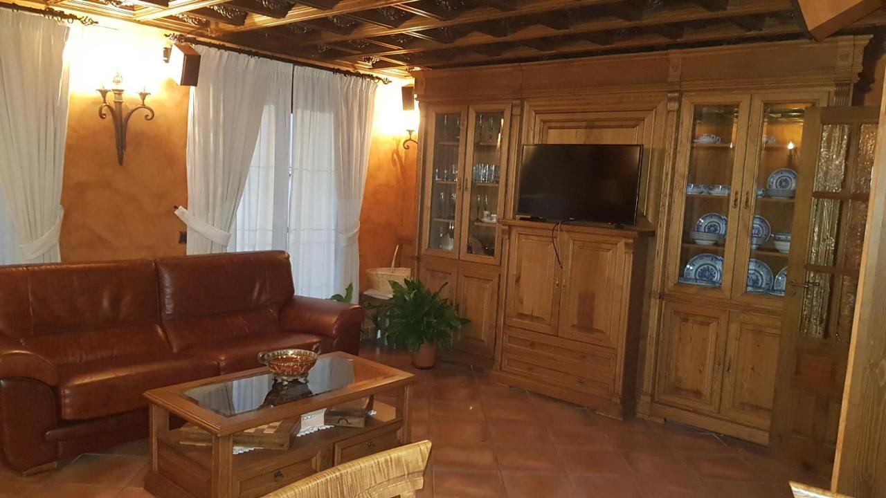 Hostal Rural Los Telares Pastrana Exteriér fotografie